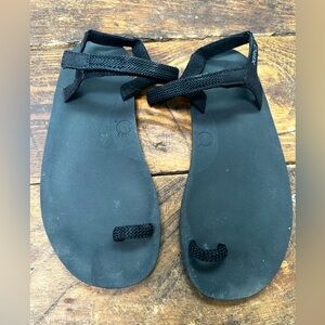 Xero shoes Black Minimalist Sandals Size 7